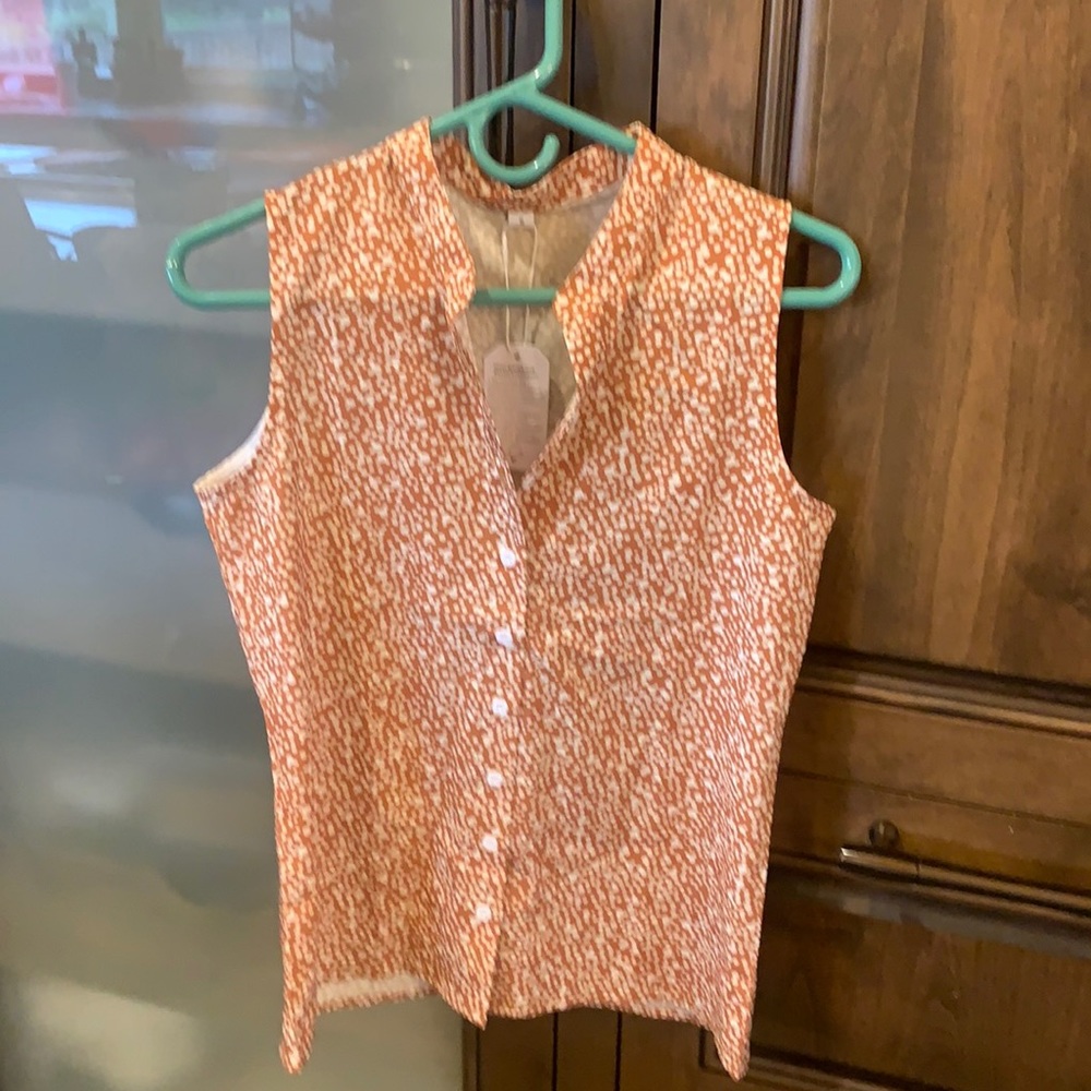 Woman’s blouse